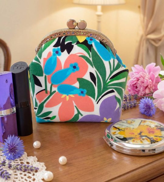 Жіноча міні косметичка з тканини на фермуарі квіти