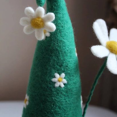 Сувенірний валяний гном із шерсті валентин spring