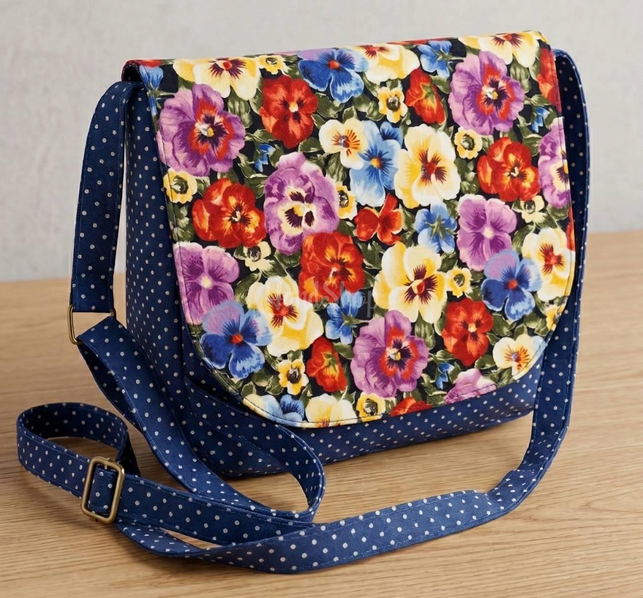 Жіноча сумочка з довгою шлейкою на кнопці з тканина квіти фіалки Жіноча сумочка з довгою шлейкою на кнопці з тканина квіти фіалки