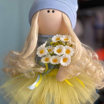 Лялька україночка тільда з ромашками сувенір Ukraine