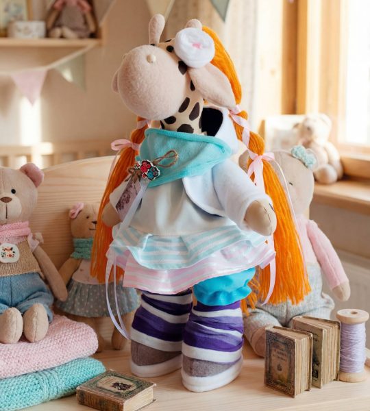 М'яка текстильна іграшка тільда жираф руда дівчинка в сукні
