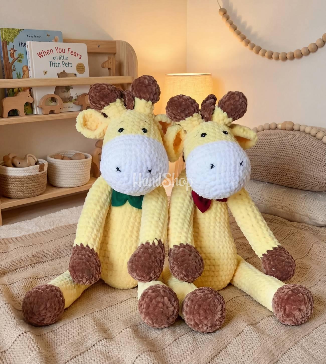 Авторські м'які іграшки великі жовті жирафки пара, 2 шт Авторські м'які іграшки великі жовті жирафки пара, 2 шт