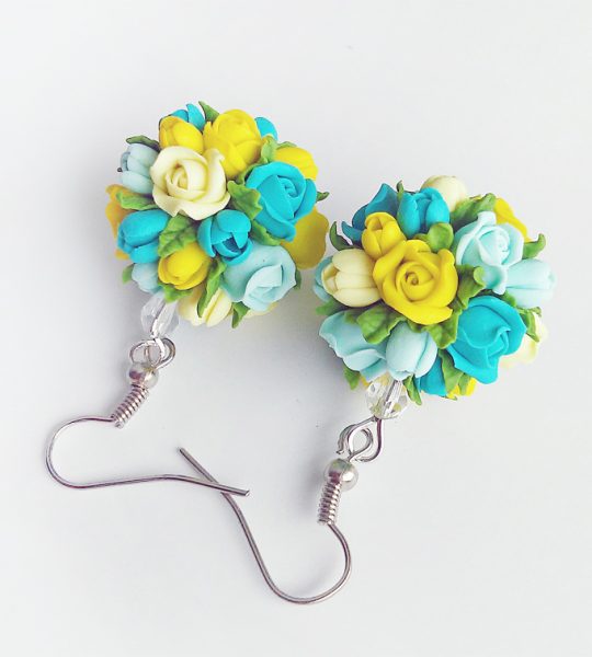 Серьги из полимерной глины с розочками