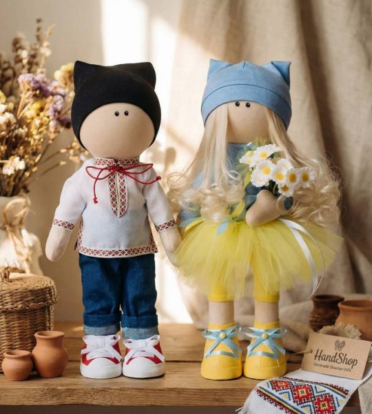 Авторські текстильні ляльки пара українець та україночка