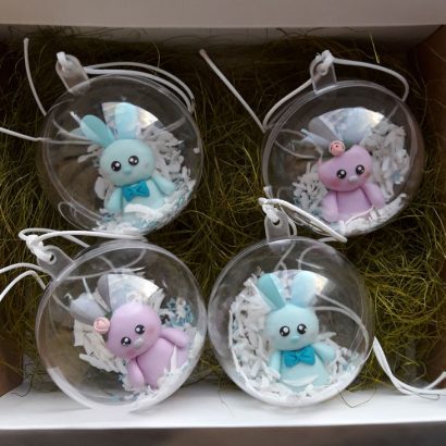 Набор прозрачных шарок на елку с зайчиками