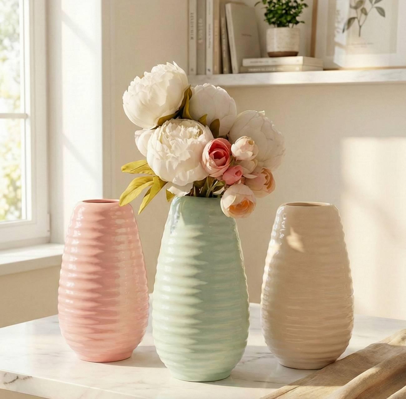 Кольорова порцелянова ваза ручної роботи для квітів (на вибір!) Кольорова порцелянова ваза ручної роботи для квітів (на вибір!)