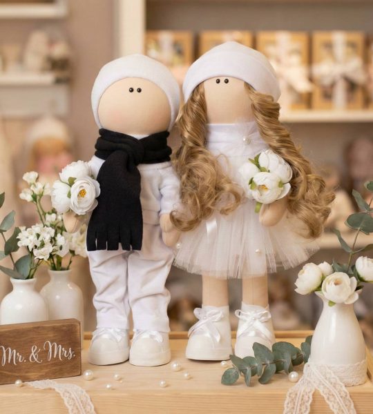 Ляльки інтер'єрні весільна пара наречений і наречена