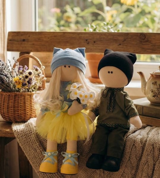 Авторські сувенірні ляльки пара українець та україночка