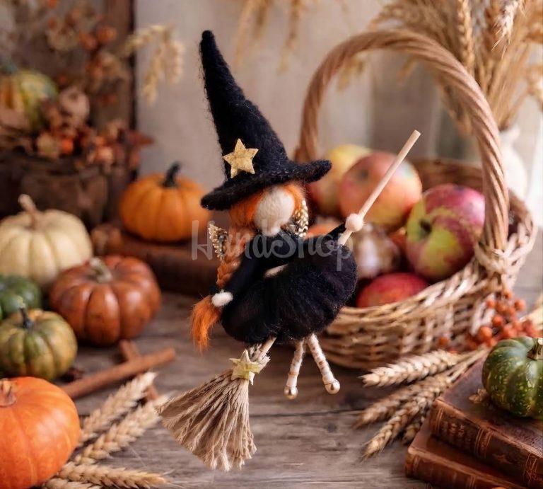 Авторская маленькая кукла ведьмочка в платье из шерсти Halloween 2027 — фото 1