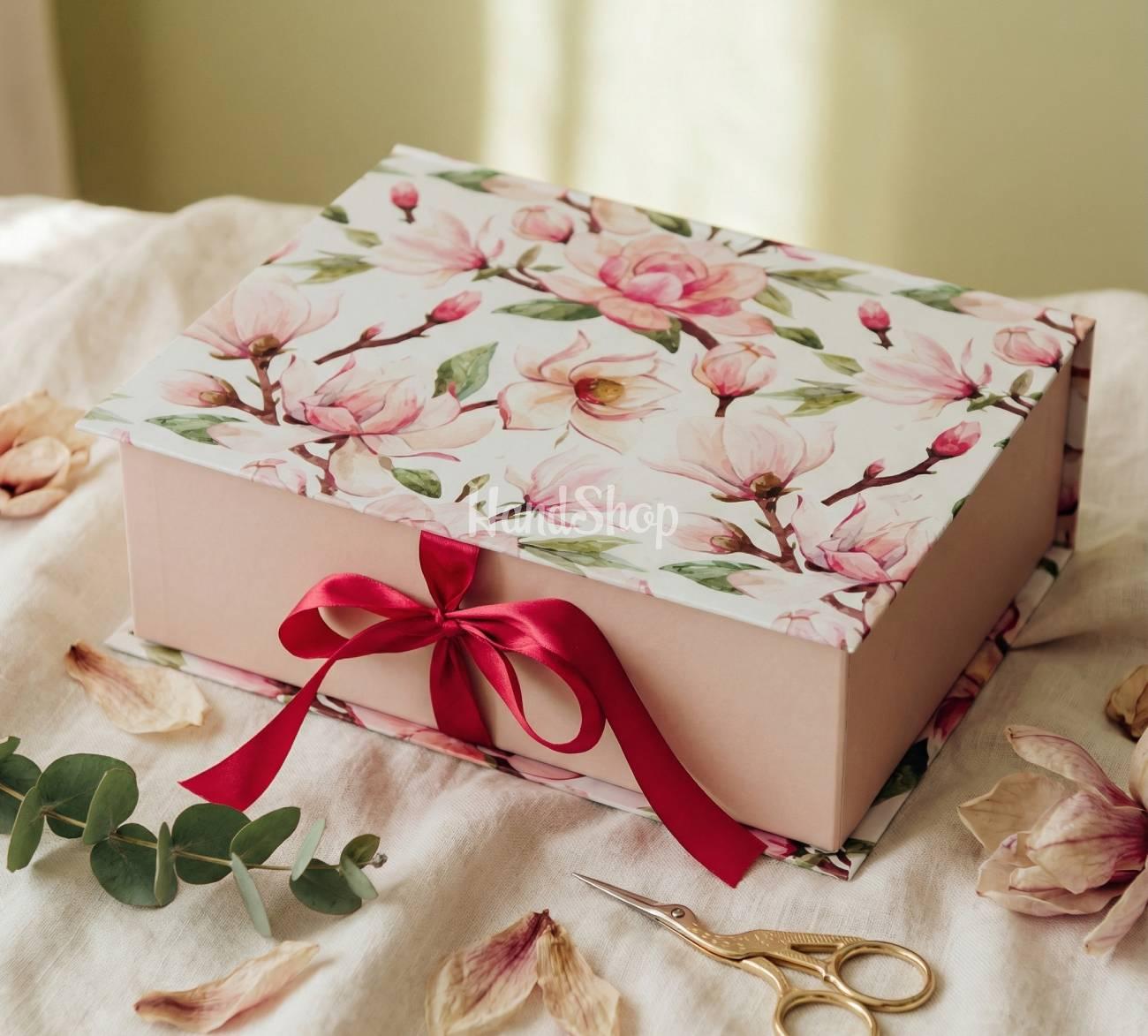 Велика подарункова коробка магнолії для одягу, солодощів, пляшок Велика подарункова коробка магнолії для одягу, солодощів, пляшок