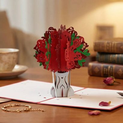 Авторська 3d об’ємна листівка ваза червоні троянди вчительці