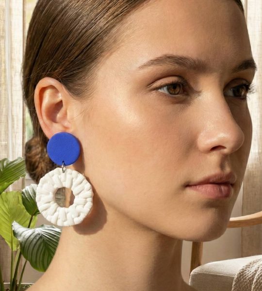 Жіночі геометричні круглі білі сережки полімерна глина