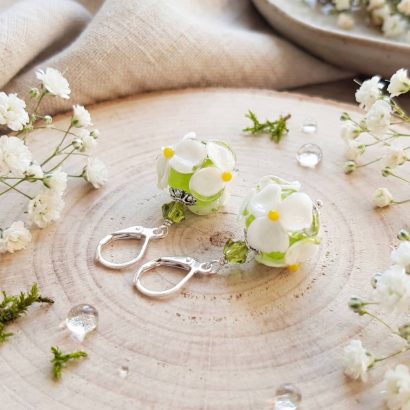 Жіночі сережки квіти ромашки намистини lampwork скло