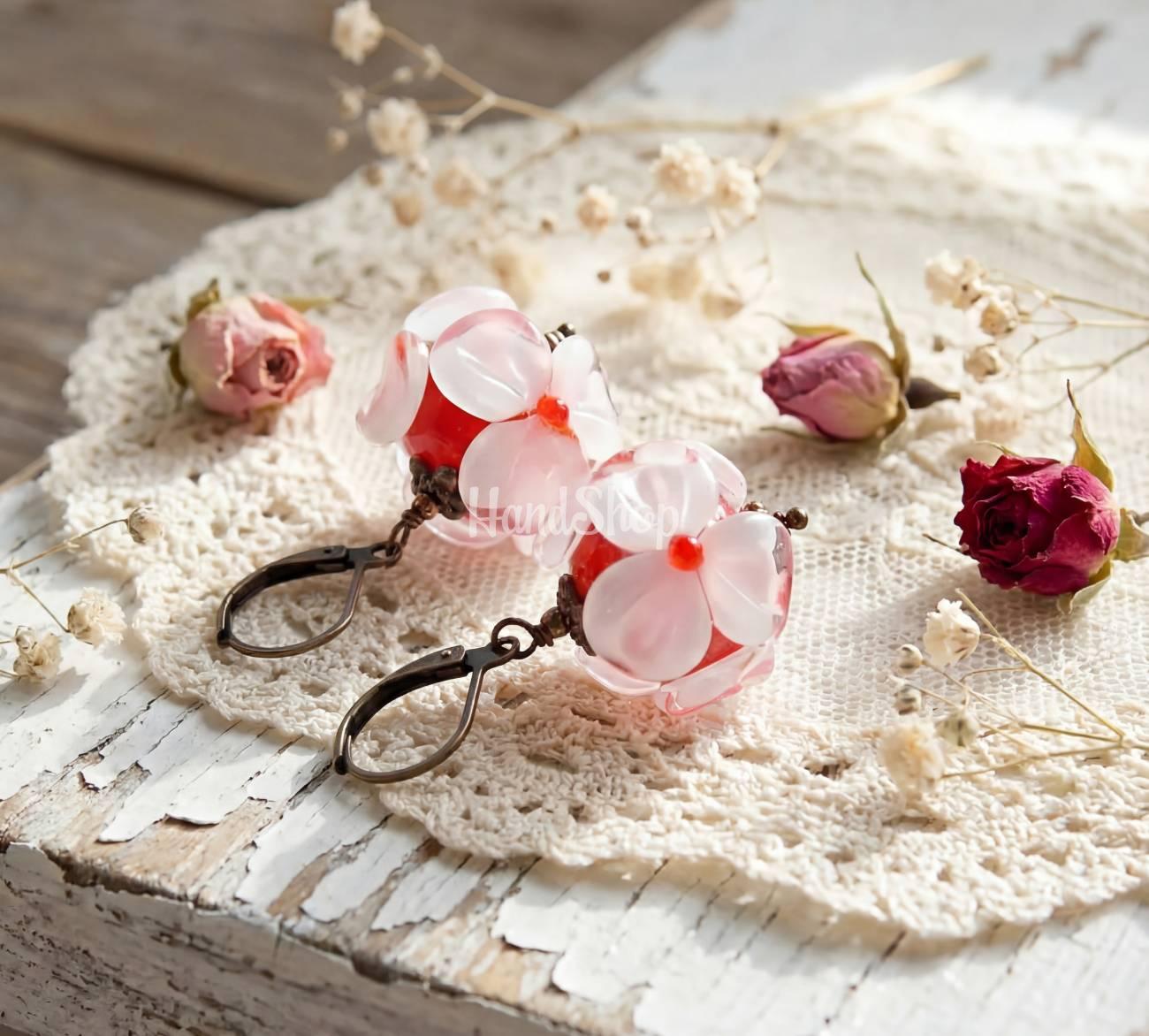 Жіночі сережки намистини лемпворк квіти червноні скло Жіночі сережки намистини лемпворк квіти червноні скло