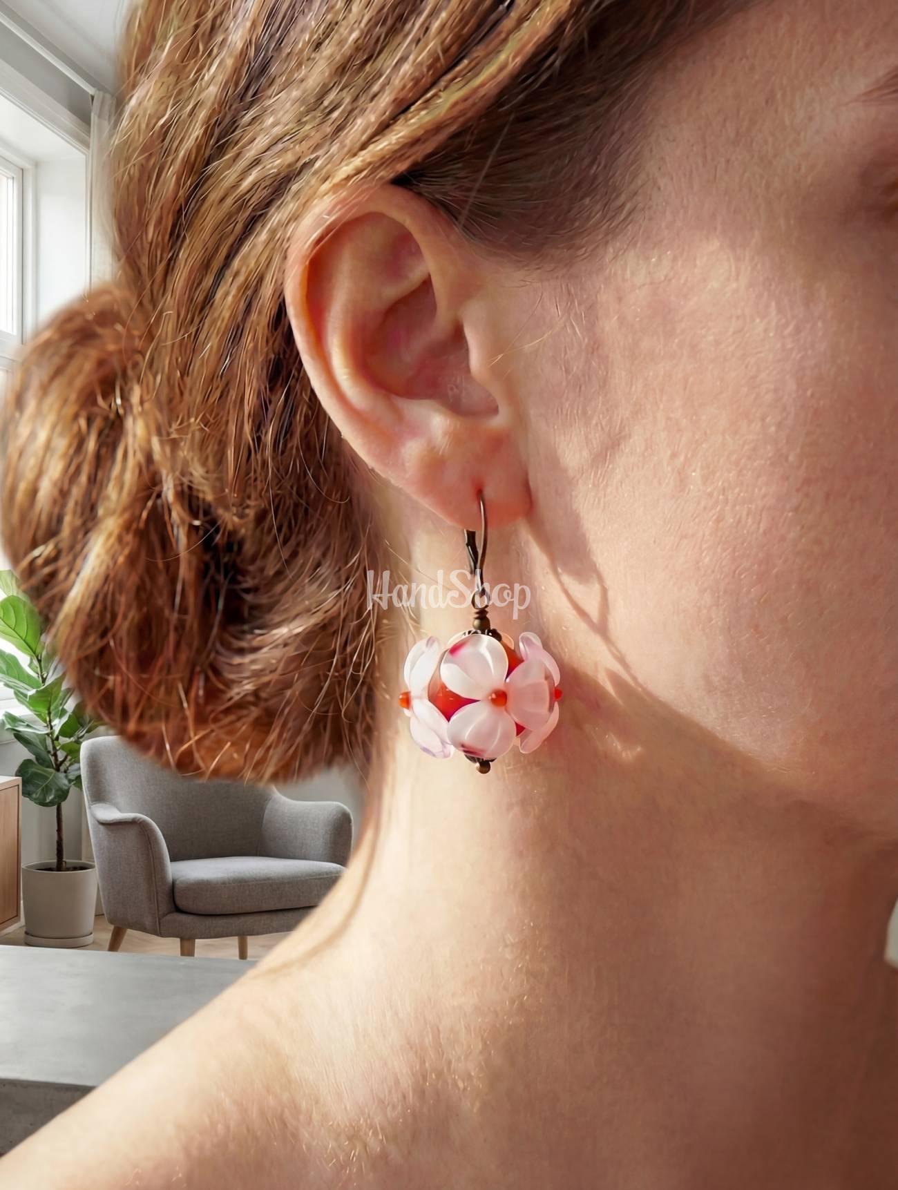 Жіночі сережки намистини лемпворк квіти червноні скло Жіночі сережки намистини лемпворк квіти червноні скло