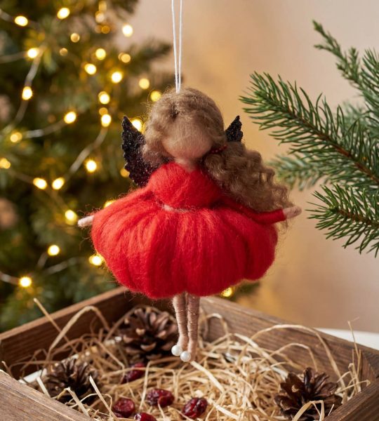 Авторська лялька підвіска янгол червона сукня Валентинка 2026