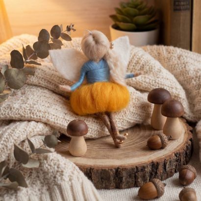 Авторська лялька оберіг підвіска янгол блондинка Ukraine